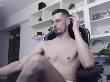 Nude Webcam with alphamastertodd - Chaturbate