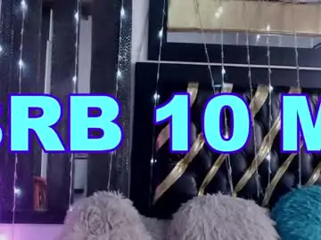 Sex Cam with mailyn_gold - Chaturbate