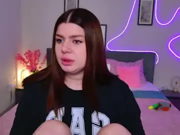 Free Live Porn with moneyforpeaches - Chaturbate