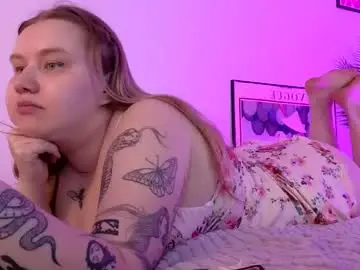 Adult Video Chat with blondestetic - Chaturbate