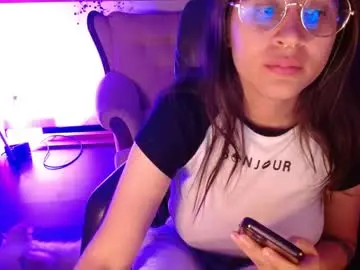 Sex Cam with dominica3 - Chaturbate