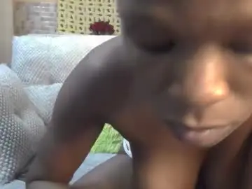 Watch Live Sex Cams with hotsassyqueen219667 - Chaturbate