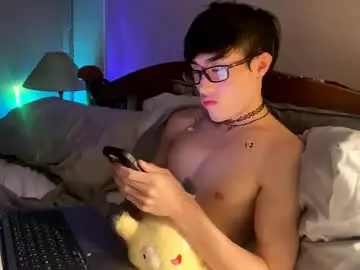 Live Sex Cam with hottiewithabody101 - Chaturbate