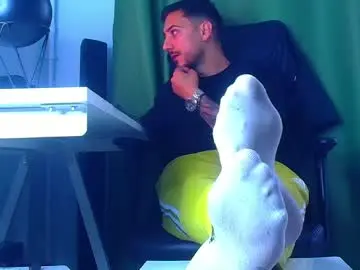 Free Live Porn with andrewbanner - Chaturbate