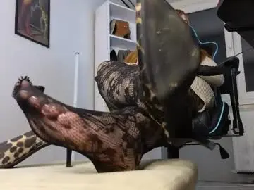 Watch Live Sex Cams with cruel_siren - Chaturbate