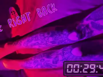 Live Sex Cam with metanoiiia - Chaturbate