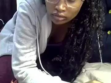 Private Sex Chat with prettysmallsquiter - Chaturbate