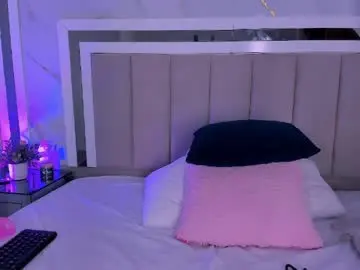 Free Live Porn with emilycruzz_ - Chaturbate