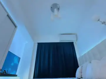 Nude Webcam with scarlettandtom - Chaturbate