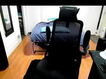 Sex Cam with pip10 - Chaturbate