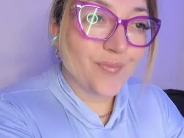 Live Sex Cam with naty__mature_ - Chaturbate