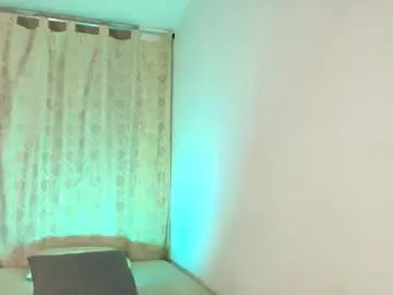 Nude Webcam with tinny_and_candy - Chaturbate