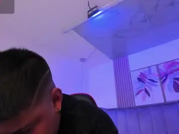 Live Porn with cloe_x_billy - Chaturbate