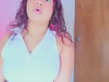 Adult Webcam with emilly_coper18 - Chaturbate