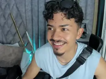 Free Porn Cam with nicolaikarav - Chaturbate