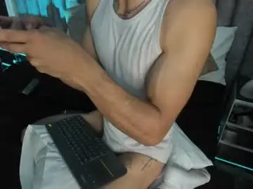 Live Sex Cam with nicolaikarav - Chaturbate