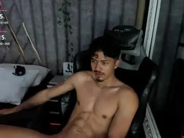 Live Sex Cam with nicolaikarav - Chaturbate