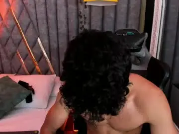 Live Porn with nicolaikarav - Chaturbate