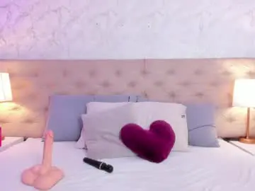 Best Webcam with sofiareyees - Chaturbate