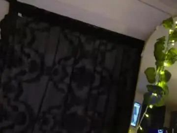 Live Sex with ari_kat666 - Chaturbate