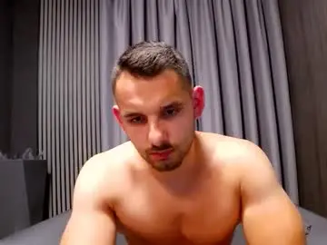 Nude Webcam with antoniovalentinidiamond - Chaturbate