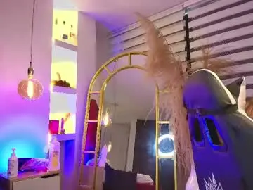 Adult Webcams with nahomiross - Chaturbate