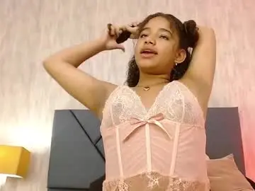 Watch Live Sex Cams with persefyre - Chaturbate