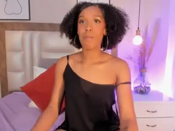 Live Porn with emmaclarckk - Chaturbate