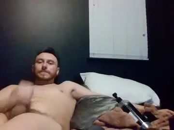 Live Porn with tallhungcloudy - Chaturbate