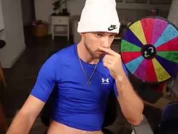 Best live sex cam show with troy_greenxo - Chaturbate