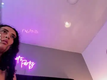 Nude Webcam with isaxcurves - Chaturbate