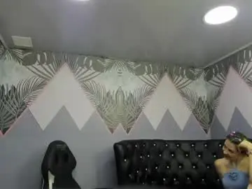 Live Sex Cam with kendal_busgter - Chaturbate