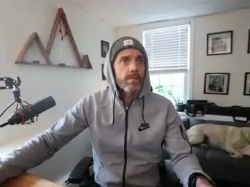 Live Porn with bradbronton - Chaturbate