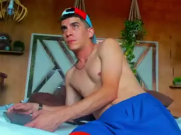 Free Porn Cam with adrian_fire01 - Chaturbate