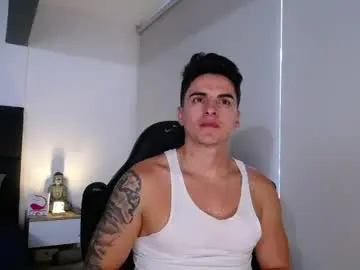 Free Porn Cam with christianvalenzia - Chaturbate