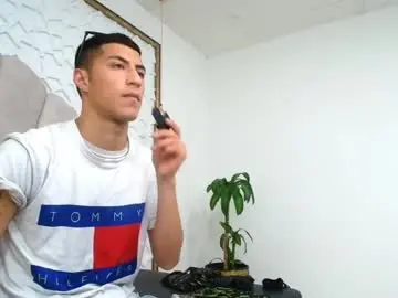 Sex Chat with mr_porn_9 - Chaturbate