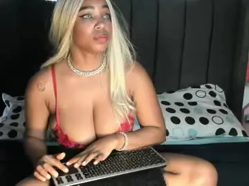 Best live sex cam show with kyliewhiteboobs - Chaturbate