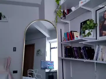 Adult Webcams with nikol_je - Chaturbate