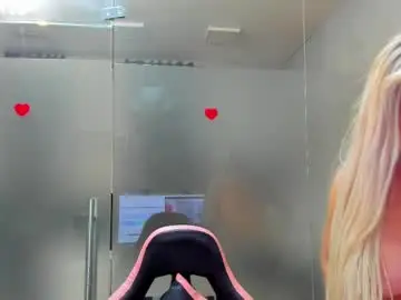 Adult Webcam with sarahstone_ - Chaturbate