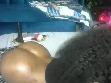 Nude Webcam with sexy_pigeon - Chaturbate