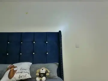 Live Sex Cam with bigbaby004 - Chaturbate