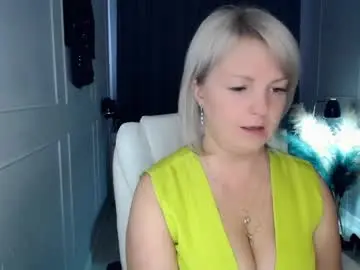 Free Live Porn with emmmam - Chaturbate