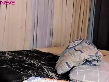 Live Sex with asianpetitehugecock - Chaturbate