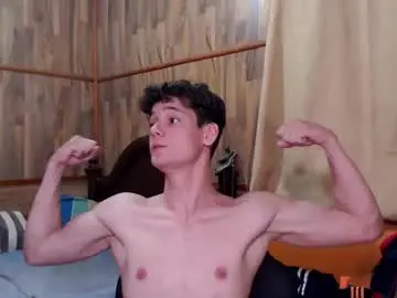 Free Live Porn with powertwinky - Chaturbate