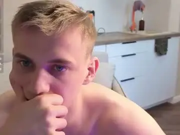 Sex Cam with holiday_boys - Chaturbate