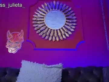 Sex Cam with julieta_russell - Chaturbate