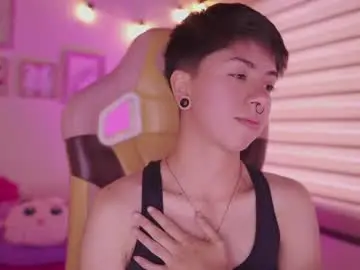 Adult Video Chat with tommy_blue1 - Chaturbate