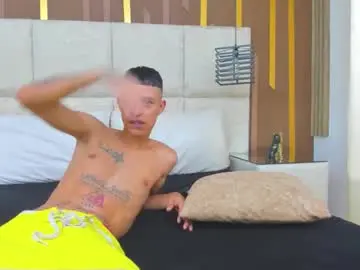 Adult Webcams with selenaandpeters - Chaturbate