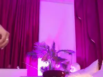 Sex Cam with kira_krush - Chaturbate