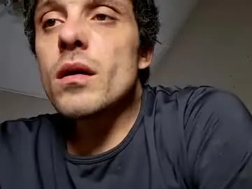 Live Sex Cam with crossbo112293 - Chaturbate